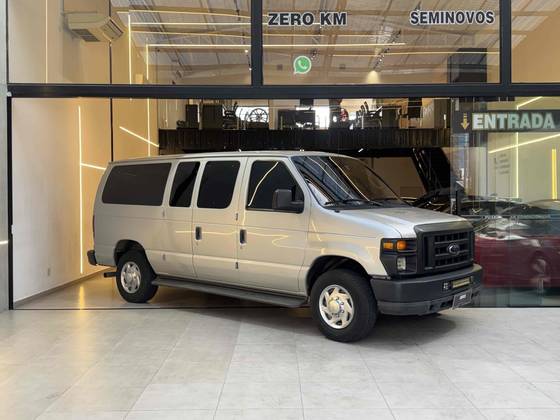 FORD E-350 4.6 V8 FLEX 4P AUTOMÁTICO